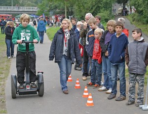 Autonomie, Technikbehrschung und Selbstkontrolle – Lernziele für Männer von morgen (Foto Hartwig Bambey)