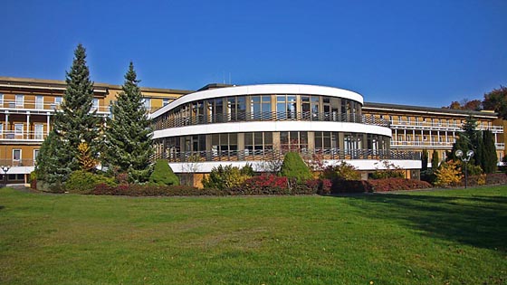 Klinik Sonnenblick von der Parkseite, es bleiben lediglich erinnerungen und Fotografien. Sternbald-Foto Hartwig Bambey