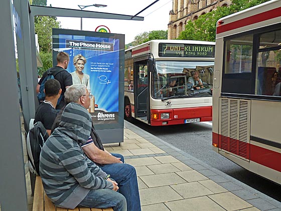 dbay0715_0029-Busthalte_seitenverkehrt