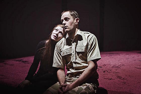 mamma_medea_1 Foto Ramon Haindl