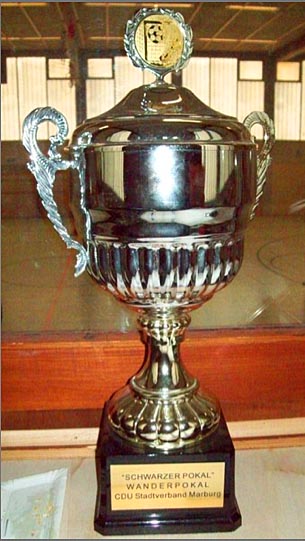 Schwarzer Pokal