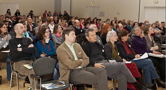 Über 150 Interessierte besuchten die Tagung von Arbeit und Bildung e.V. zu Arbeitsstrukturen. 