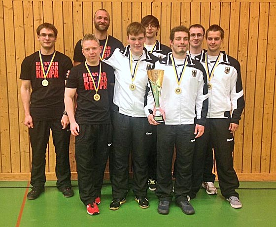 Goalball-Nationalmannschaft: Tobias Vestweber, links, Johannes Günther, Stefan Weil, Michael Feistle, Oliver Hörauf, Stefan Hawranke, Christian Friebel, Reno Tiede. Foto FIFH Malmö