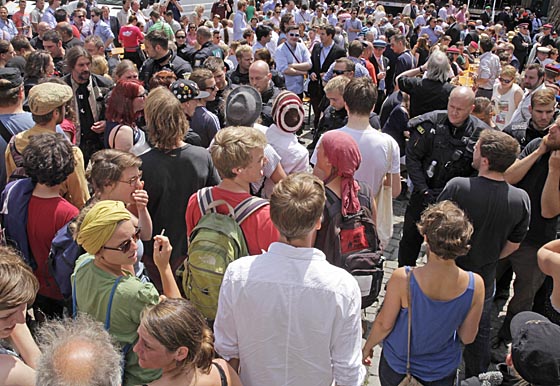 dbau0706 Teilnehmer Marktfruehschoppen