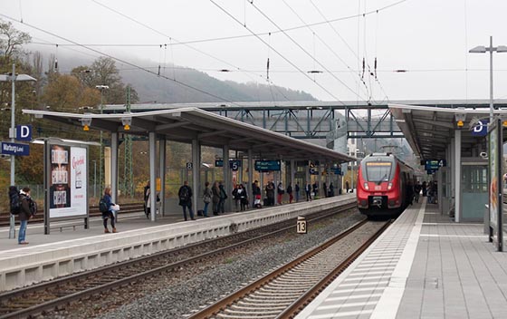 Regional-Express in Marburg Foto Juergen Lerch