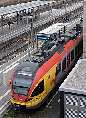 Zug HLB in Marburg