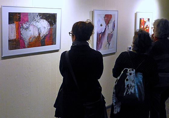 dbav0302_0046 Besucher Ausstellung Eperimente.jpg