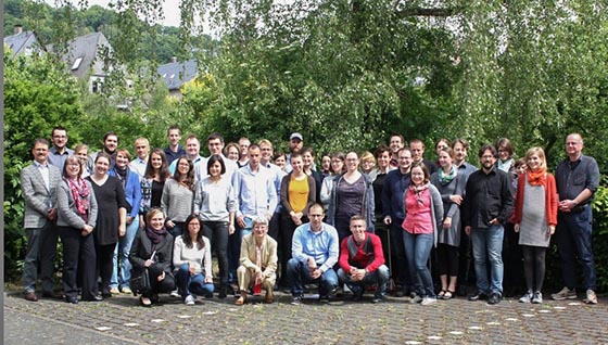 Schweizer Studierende des Studiengangs „Master of Advanced Studies in Archival Library and Information Science mit ihren deutschen Kollegen von der Archivschule Marburg. Foto nn