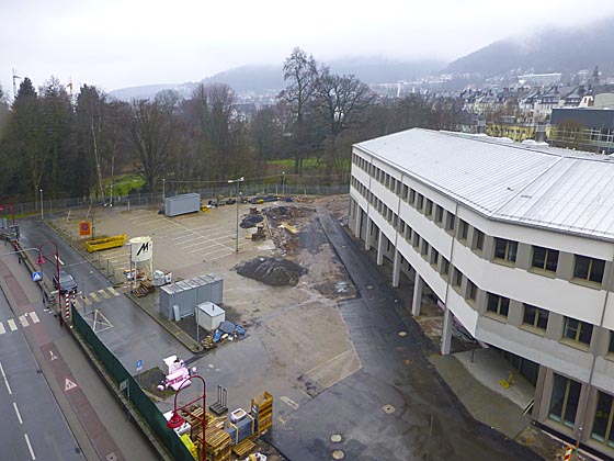 Eine knappe Restfläche des ehemaligen Brauereigeländes ist derzeit noch unbebaut. Ob dort Raum für einen Neubau für das Bildarchiv Foto Marburg und ein Hörsaalgebäude ist, wird nicht alleine von der IG MARSS in Frage gestellt. Sternbald-Foto Hartwig Bambey