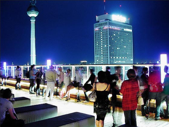Ausblick auf das nächstliche Berlin. Bildquelle Flickr
