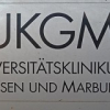 Vetragswerk zum UKGM in Wiesbaden vorgestellt – Landesregierung reklamiert Partikeltherapie, Beschäftigungssicherung und Gestellungsverträge