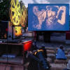Filmabend mit Wanderkino auf dem Rathausplatz in Neustadt am 28. Juni