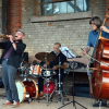 Turmpavillon am Spiegelslustturm: La Source Bleue bringt Jazz & Folklore imaginaire