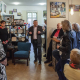 Kunst-Café in Neustadt eröffnet: Aromazone geleitet zum Atelierbereich