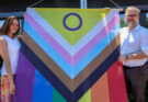 Regenbogenflagge über der Kreisverwaltung zum CSD